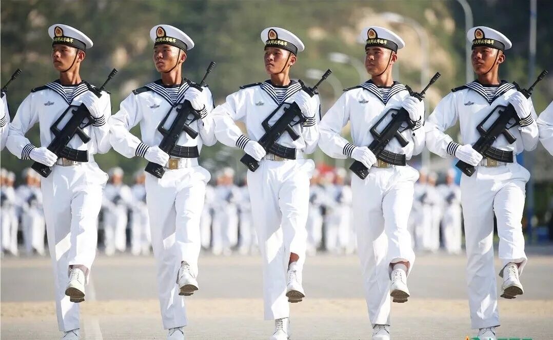 国庆阅兵还没做功课速戳这里看中国最帅男女天团