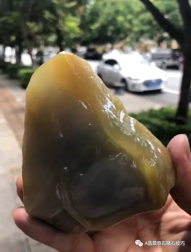 达木坎场口翡翠原石特征特点