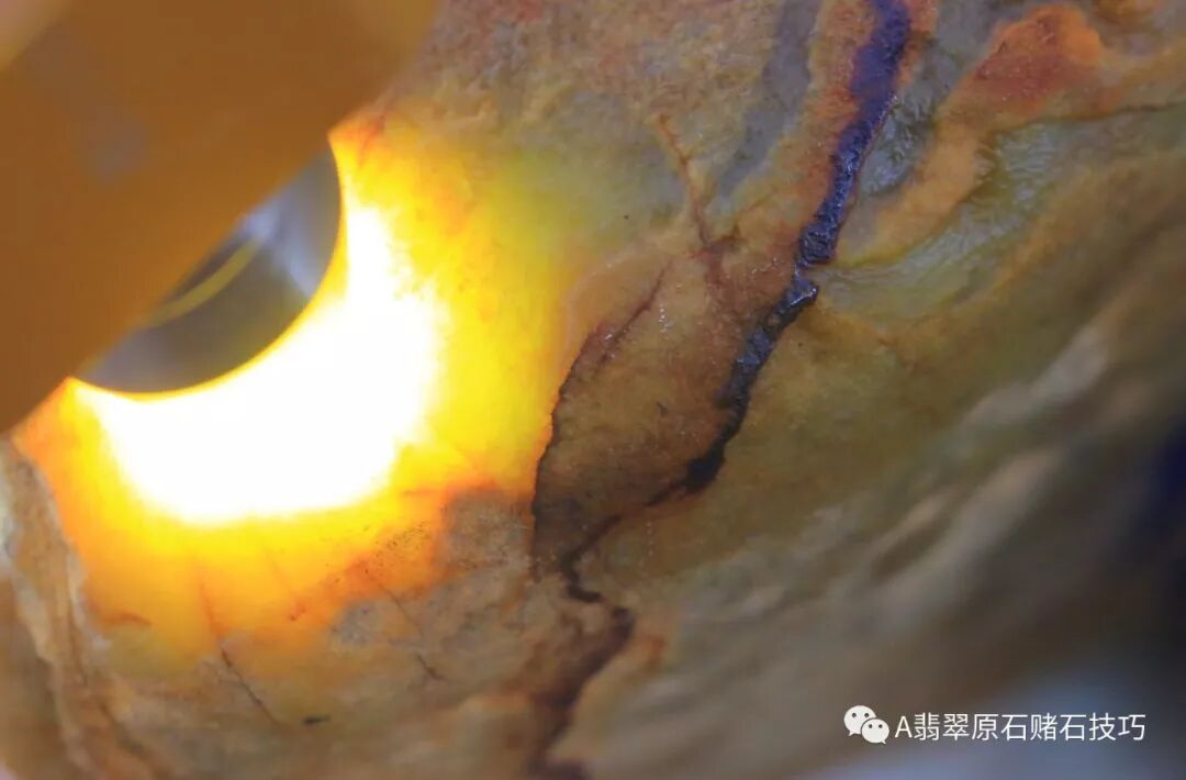 达木坎场口翡翠原石特征特点