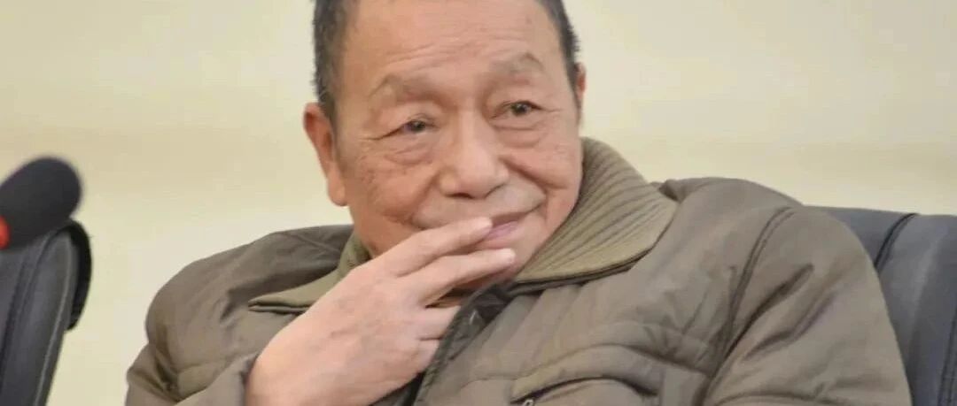 纪念一个在饥渴时代努力提供优质精神食粮的人 | 短史记