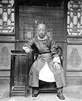 1867年，一個小人物冒死抵制近代數學 | 短史記 歷史 第7張