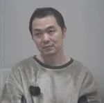 “染赌贪污”艾勇：外逃中跳江轻生，“比坐牢还不堪”