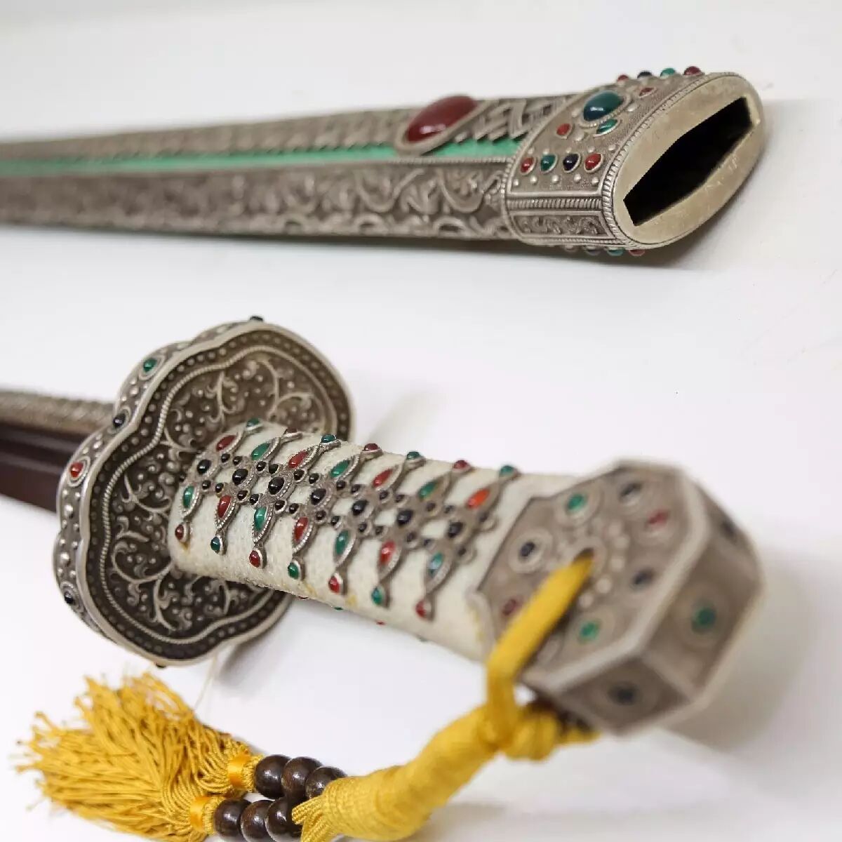 卡戳网签约艺术家郭家兴作品--龙泉神锋宝剑