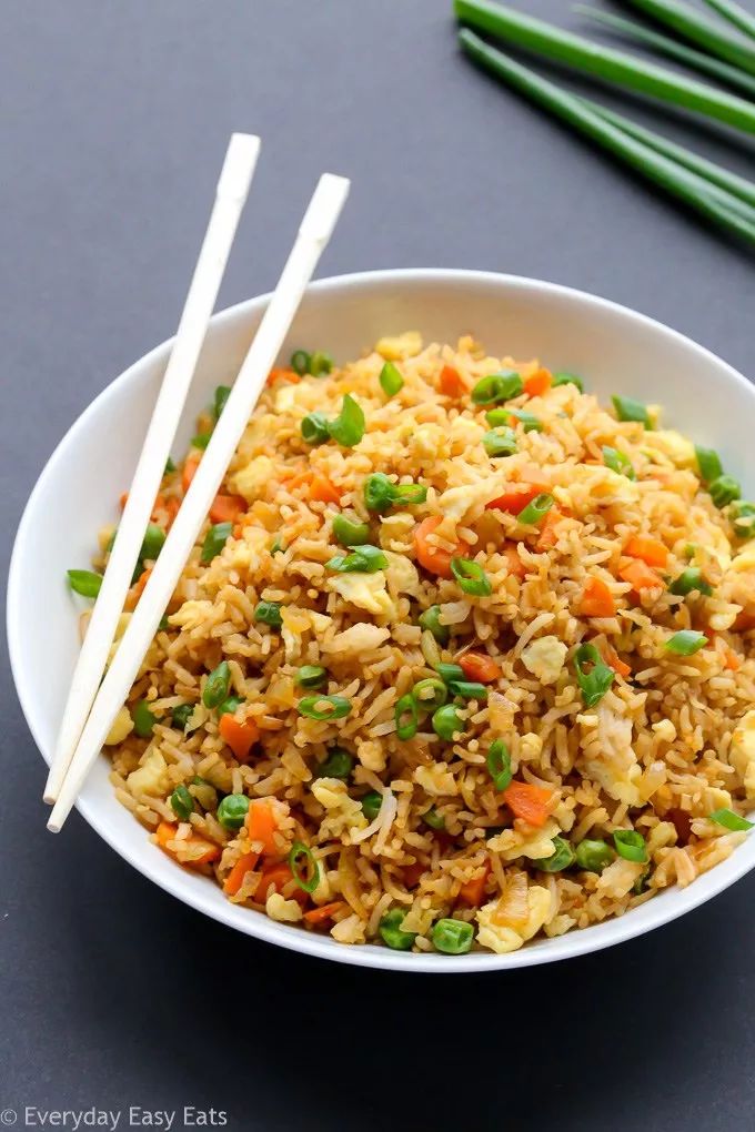 蛋炒饭到底是先炒饭还是先炒蛋？以前总做错，难怪老糊锅！