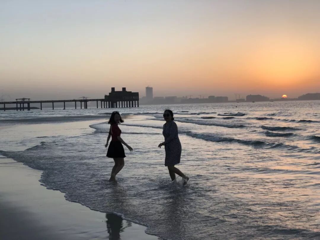 帆船酒店晚餐_帆船酒店住一晚_帆船酒店一晚上多少钱