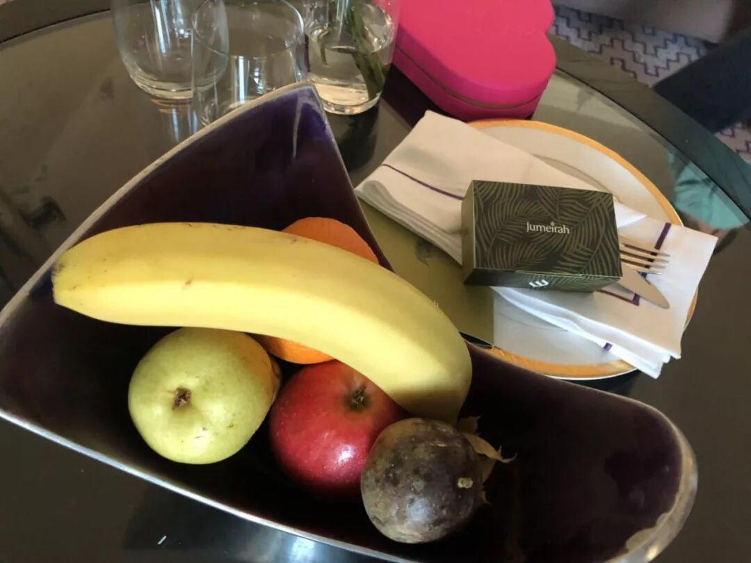 帆船酒店晚餐_帆船酒店一晚上多少钱_帆船酒店住一晚