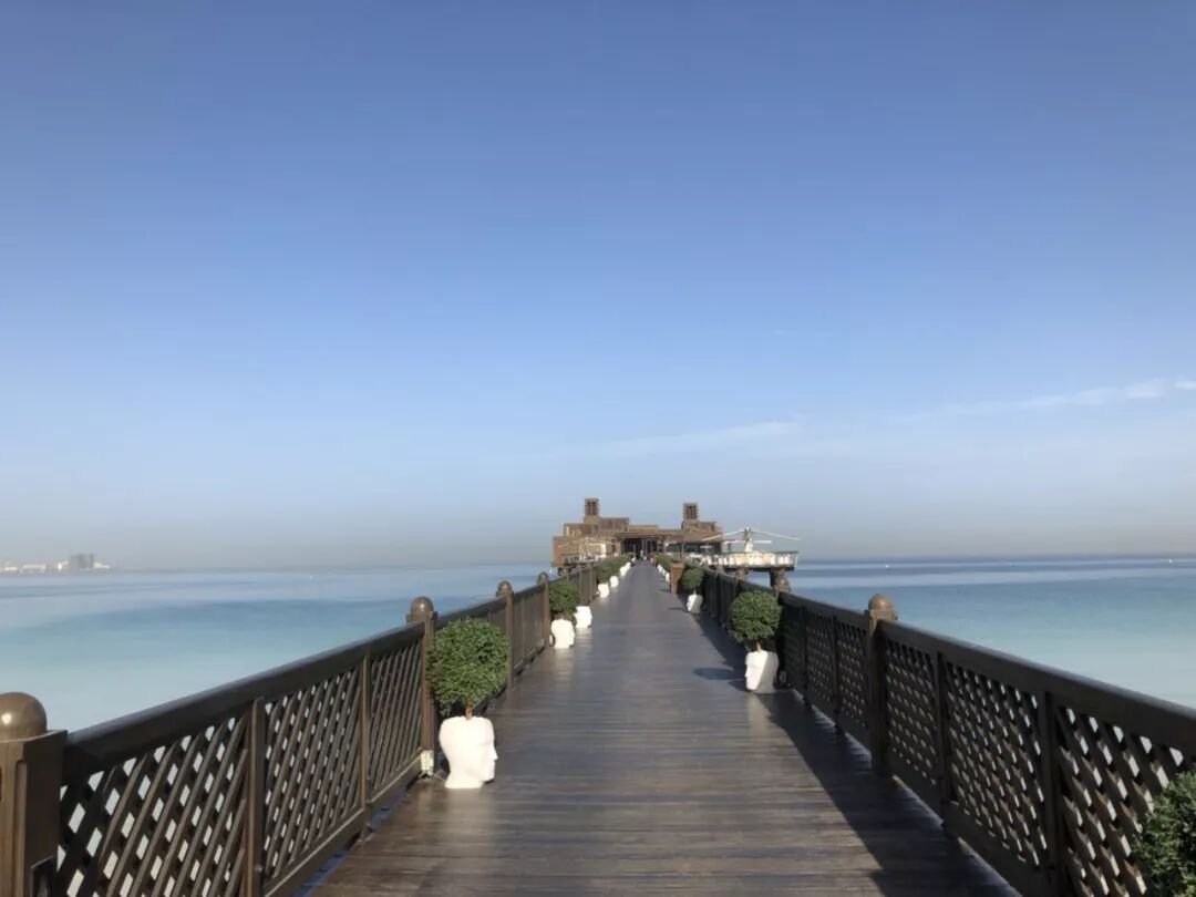 帆船酒店一晚上多少钱_帆船酒店晚餐_帆船酒店住一晚