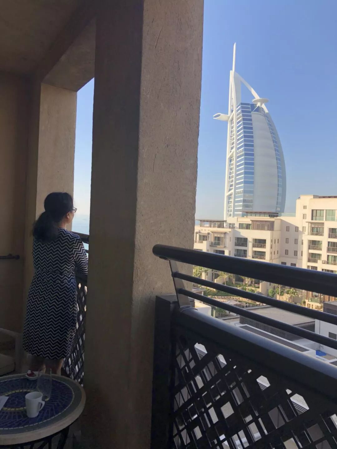 帆船酒店一晚上多少钱_帆船酒店晚餐_帆船酒店住一晚