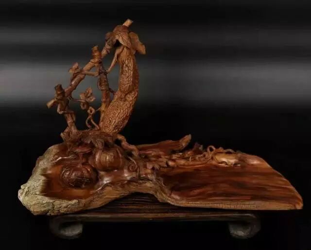 别嫌崖柏雕刻摆件贵，是因为你不懂雕刻师的累！