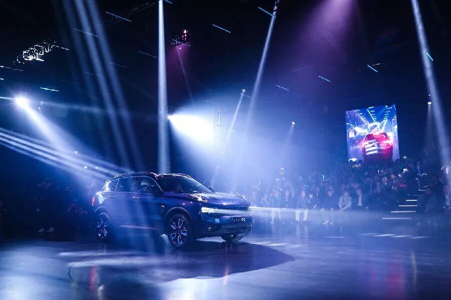 奔驰已加入吉利豪华套餐！李书福10年海淘7公司