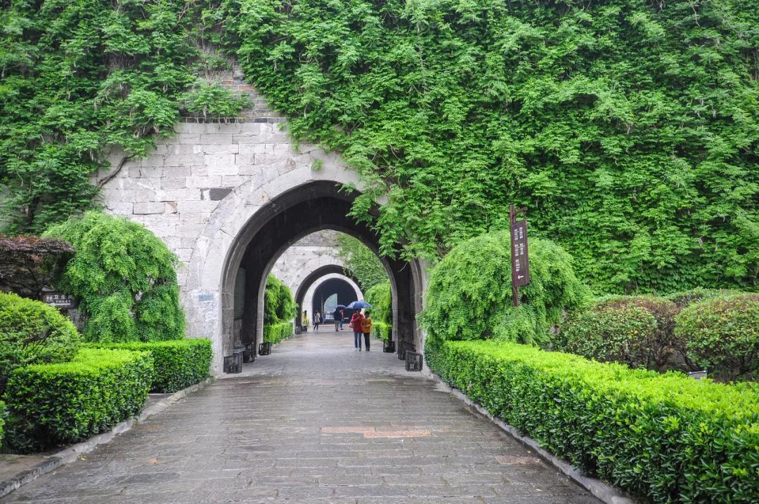 在這座江山環抱的古都，沒有一隻鴨子能成功逃離 旅遊 第31張