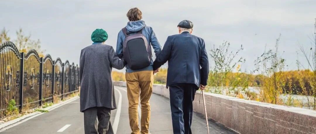 邀请他们当旅伴，你早该想到了