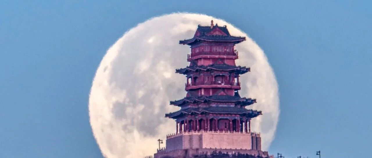 这个中秋，我们收集了世界各地的月亮，想与你分享