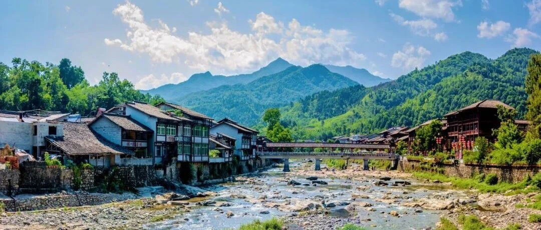 这座被低估的城市，藏在大西北的青山秀土中，等你探索！