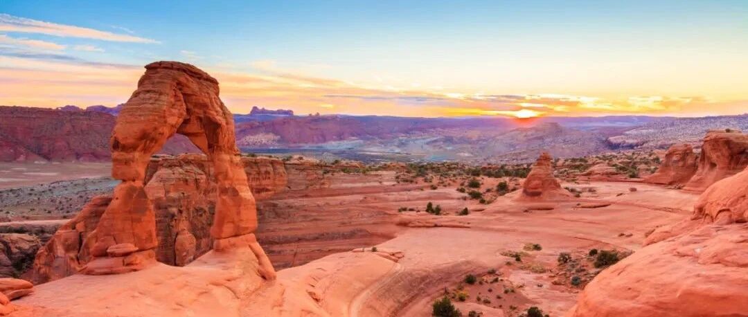 没有电影院的日子里，怎样去趟异世界？