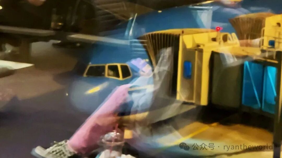 首尔阿姆斯特丹荷航商务舱无娱乐无充电无大餐 获赔4。4万里程值吗