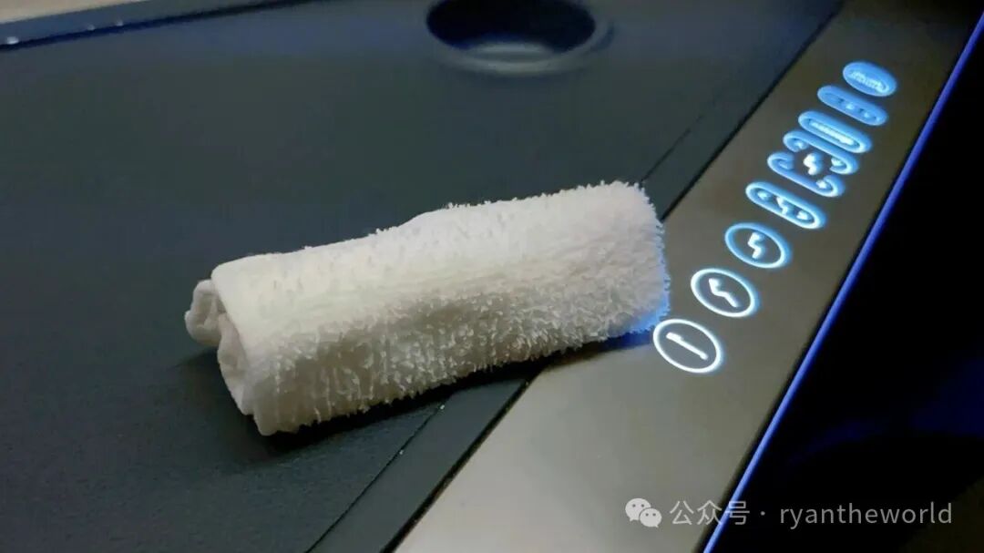 首尔阿姆斯特丹荷航商务舱无娱乐无充电无大餐 获赔4。4万里程值吗