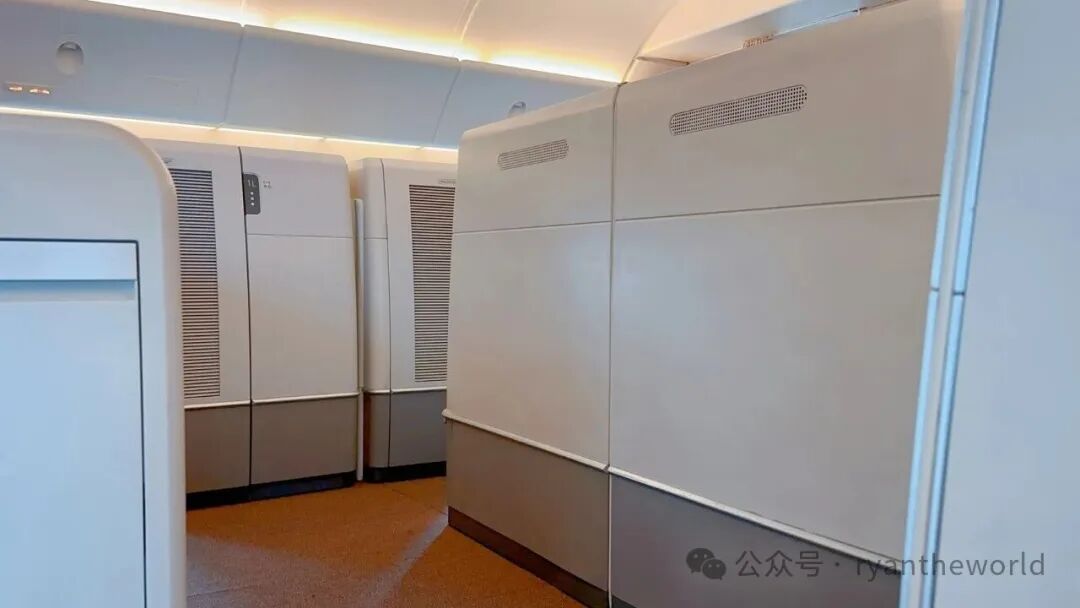 东航B777-300ER头等舱沪蓉线体验 2。8万里程兑换攻略及乘坐提醒