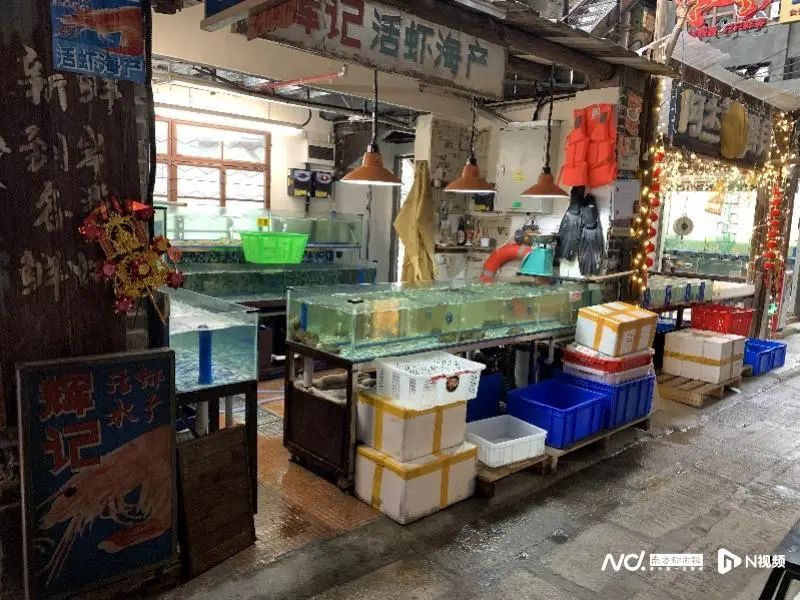 广州文和友打造海鲜主题，2022年2月摄