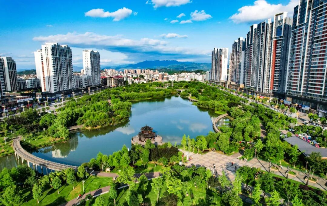 生态公园“城市绿肺”_.jpg