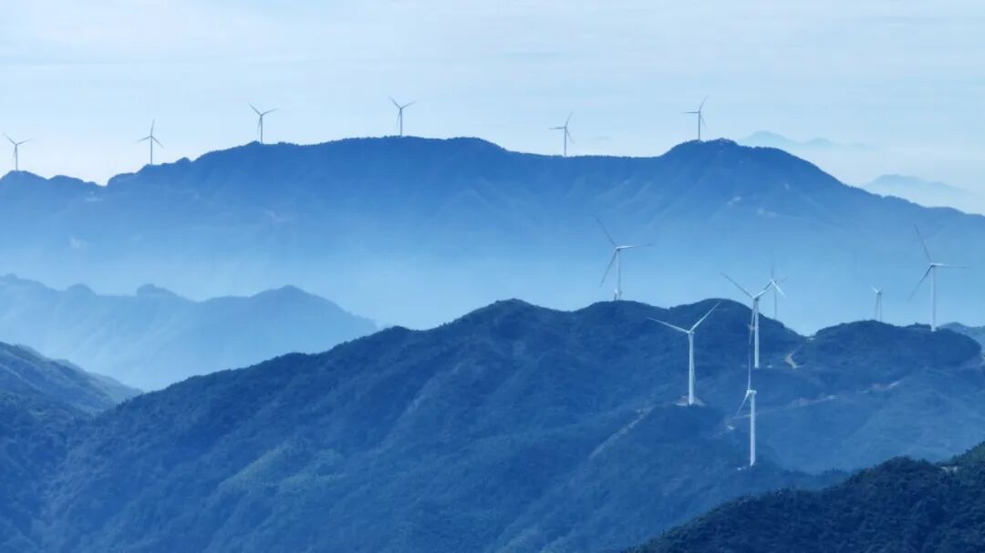 绿水青山就是金山银山.JPG