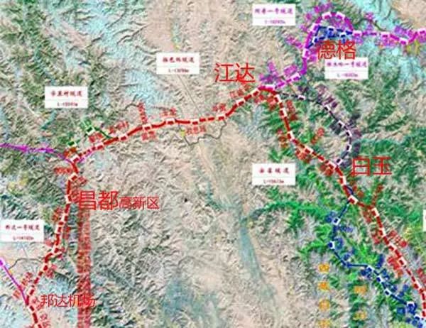 这样既绕过了德格和甘孜之间的川藏北线第一险雀儿山,又绕过了巴塘和