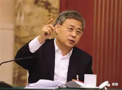 郭樹清連燒「七把火」 銀監會正發起一場監管風暴