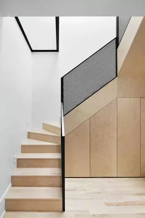 楼梯下的巧妙布局，这才是有创意的好设计！