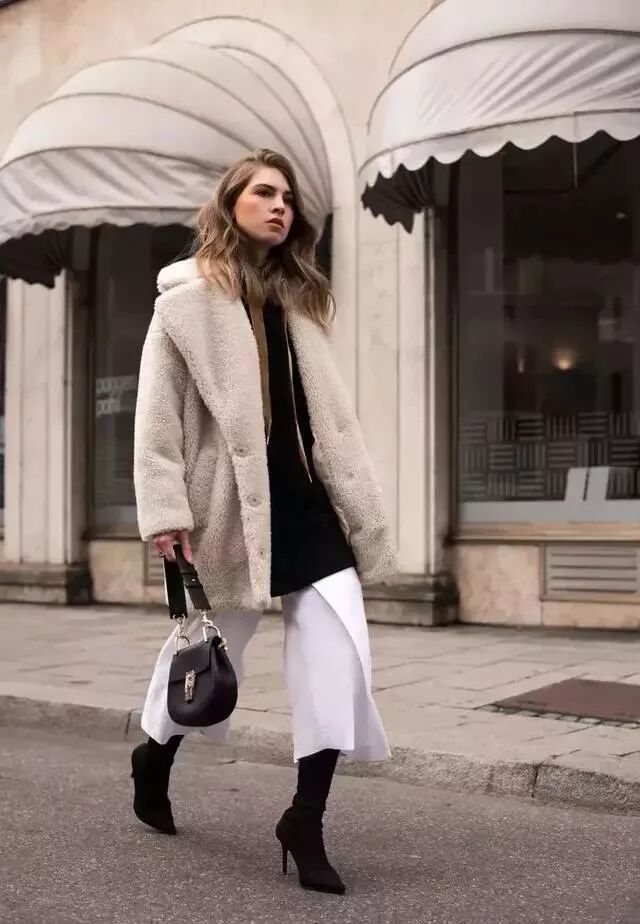 衛衣+外套，突顯出造型的層次感！ 時尚 第44張