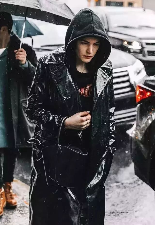 衛衣+外套，突顯出造型的層次感！ 時尚 第22張