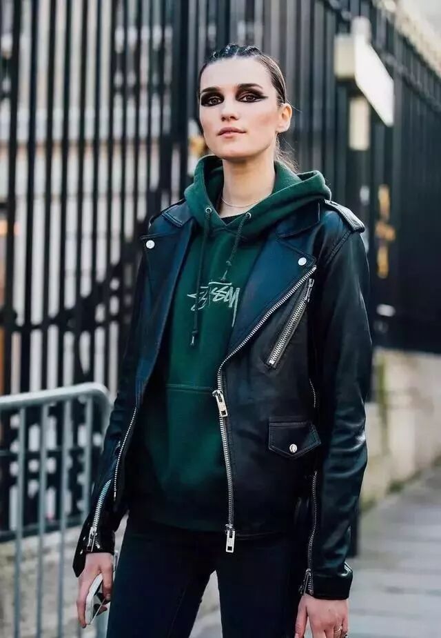 衛衣+外套，突顯出造型的層次感！ 時尚 第25張