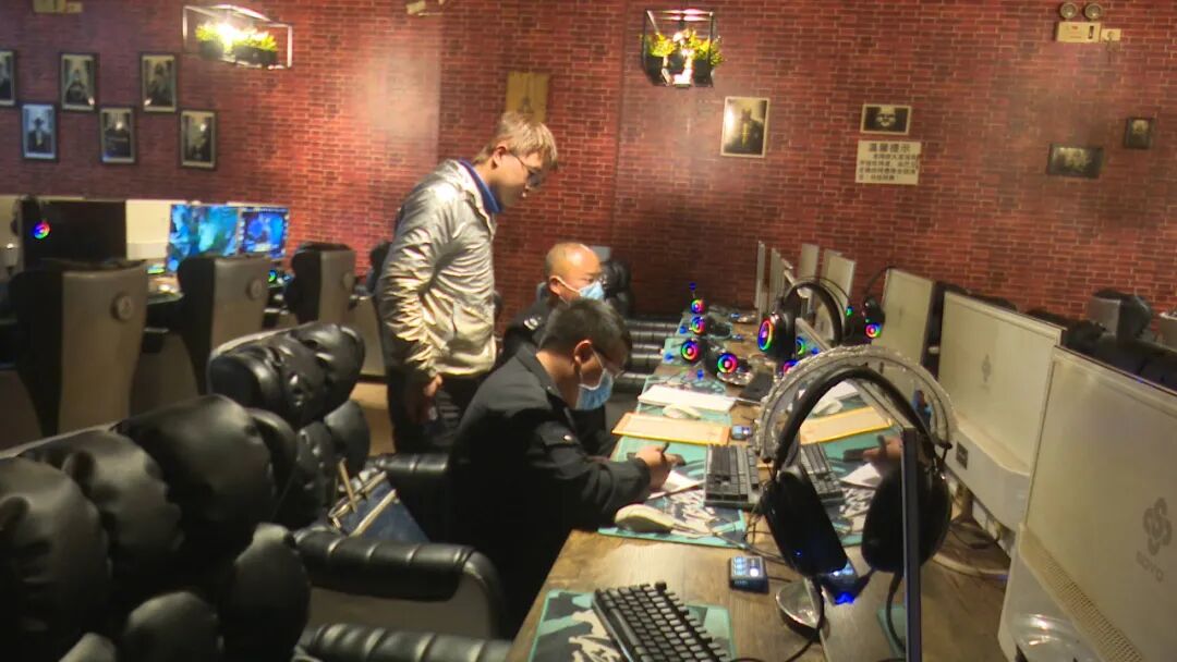 违规接纳未成年人上网毕节这些网吧被处罚