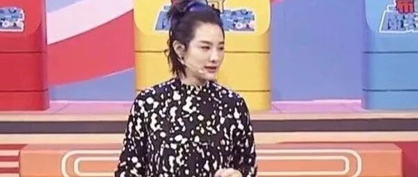 刘璇到底有没有1米5？四岁儿子都比她腰高了，况且她还踩高跟鞋！