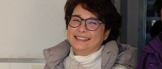 袁立从来都不装，身材发福脸上堆着的肉，46岁状态就是这么真实！