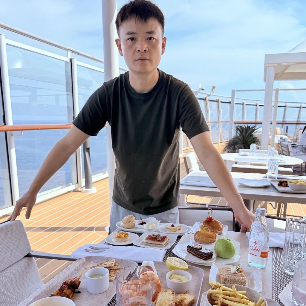 挑嘴李小鑫