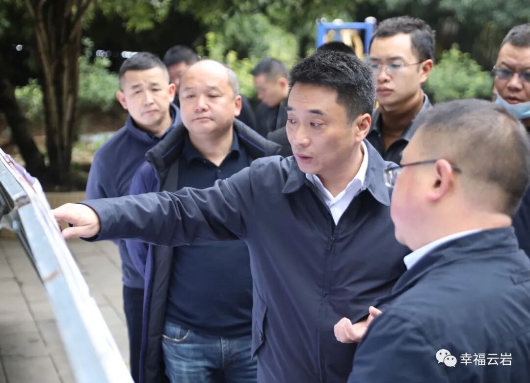 云岩区委书记朱刚率队调研小石城污水管网建设