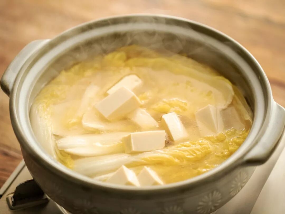 �ձ�����300����ǰ�������˸���������������������