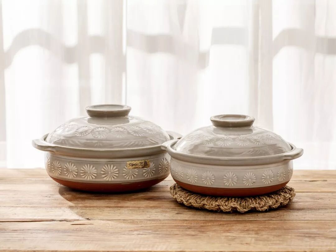 �ձ�����300����ǰ�������˸���������������������