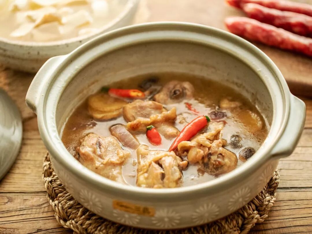 �ձ�����300����ǰ�������˸���������������������