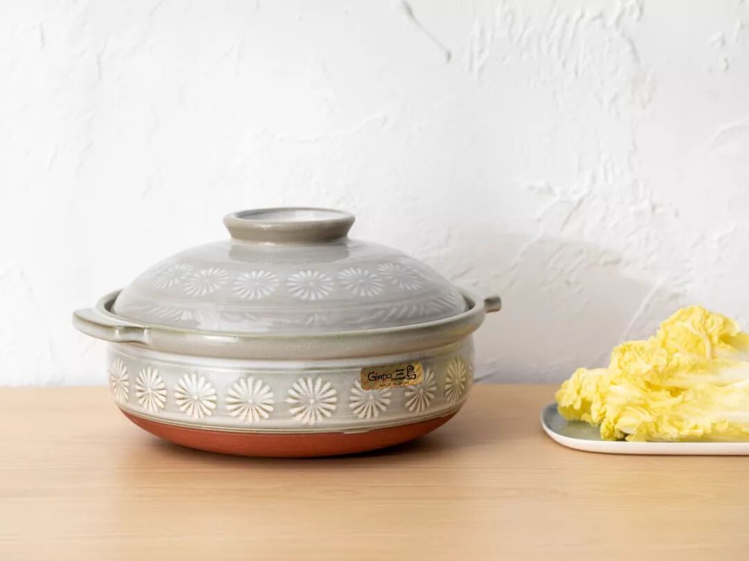 �ձ�����300����ǰ�������˸���������������������