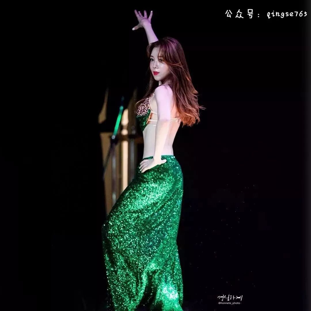 【美女】韩国学姐跳肚皮舞走红网络，肤白貌美舞姿深情（视频/组图） - 6