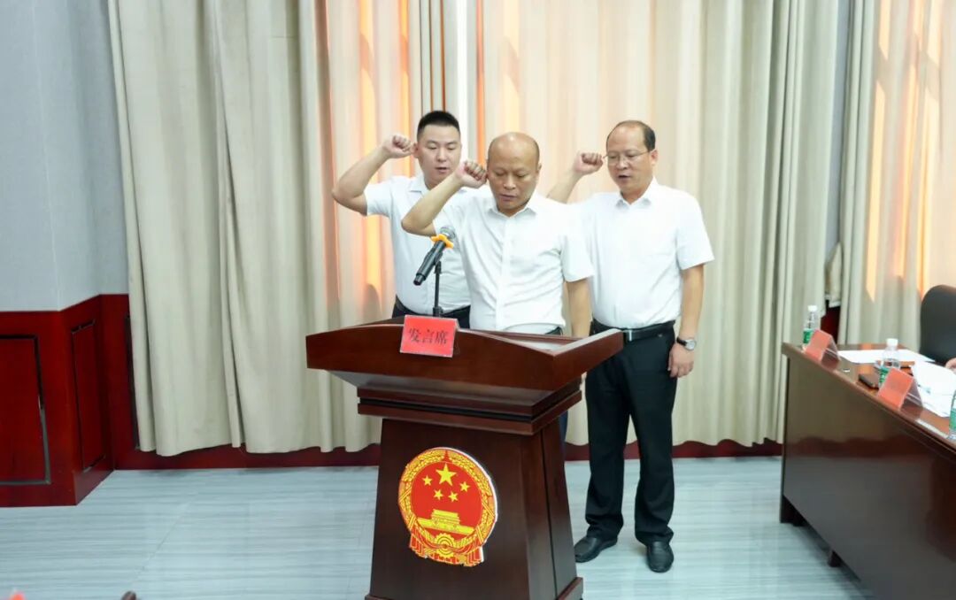 周日红要求,要进一步加大统筹协调力度,及时解决管网