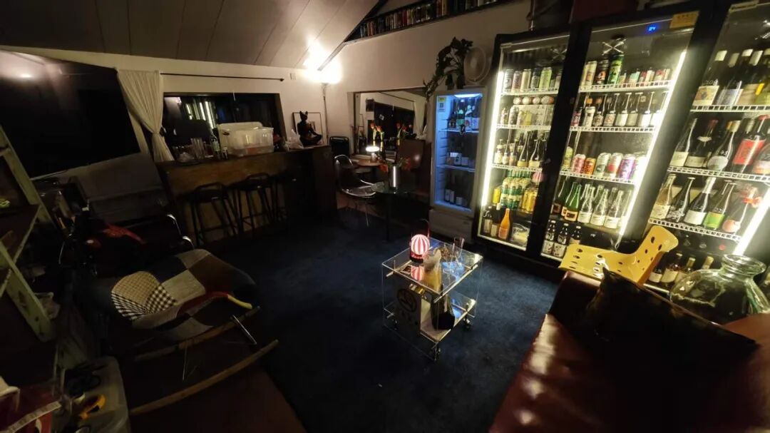 石鑫缩小了线下门店的面积/受访者供图