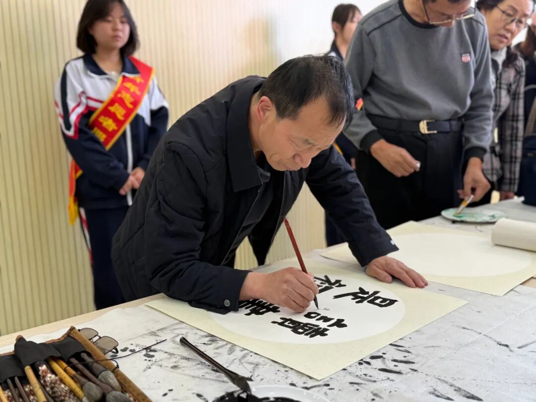 【书画进校园】集宁区文联举办“感党恩、听党话、跟党走”民族团结心向党暨“翰墨北疆，书润校园”书画进校园活动 第12张