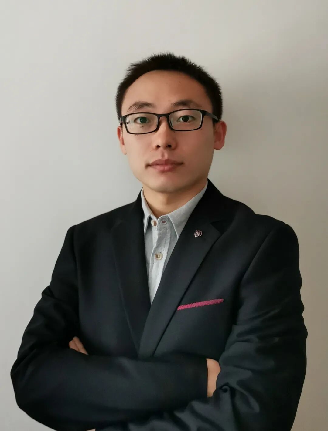 **  冯振华 **作者简介