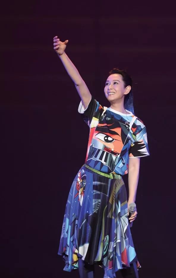 %name 最多人愛「看」的奶茶 溫文爾雅，永遠淡淡的，暖暖的奶茶 文藝天后劉若英