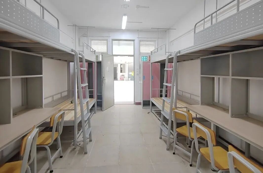 广州校区宿舍1.jpg