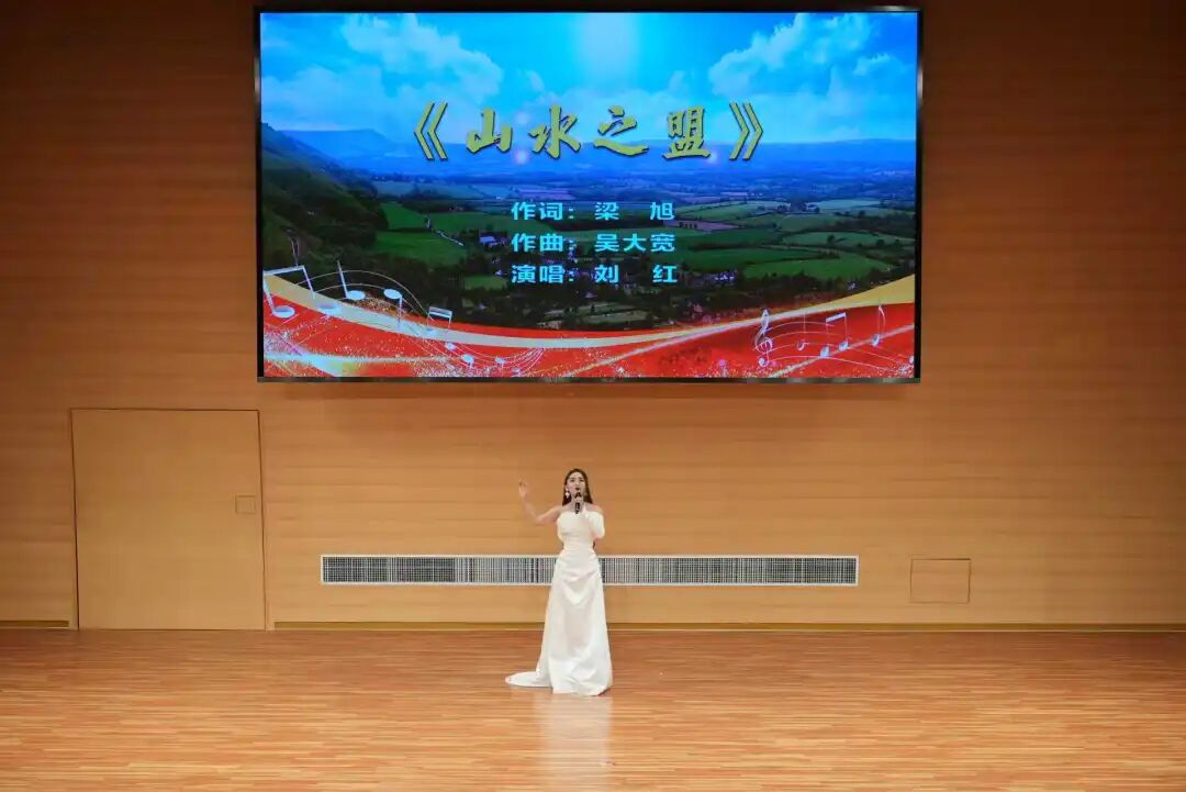 基层艺讯 | “歌游内蒙古 唱响兴安盟”原创歌曲演唱会开演 第14张