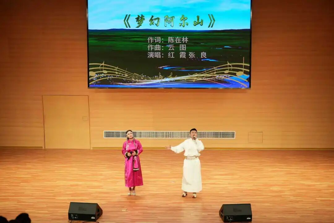 基层艺讯 | “歌游内蒙古 唱响兴安盟”原创歌曲演唱会开演 第9张