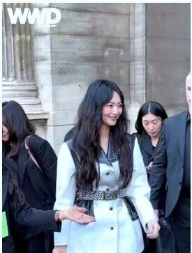 申敏儿婚后更美了!合照国际级偶像Feli